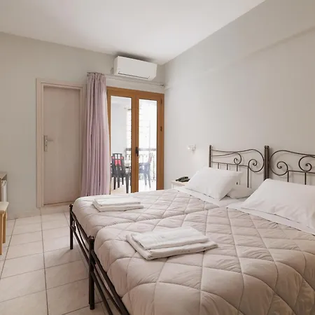 Louvre Hotel