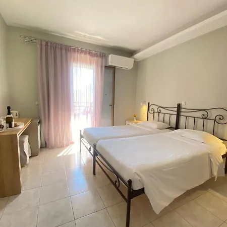 Hotel Louvre 3*