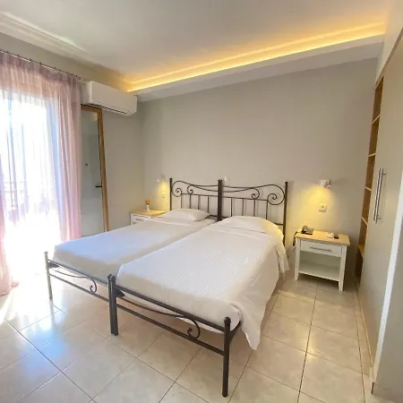 Hotel Louvre 3*