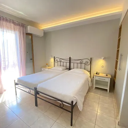 Hotel Louvre 3*