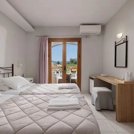 Louvre ゴウヴィア