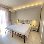 Hotel Louvre 3*