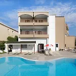 Hotel Louvre Gouvia