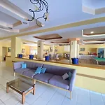 Louvre Hotel 3*