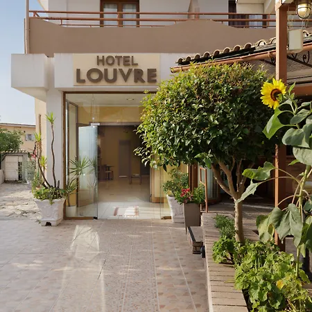 Louvre Hotel
