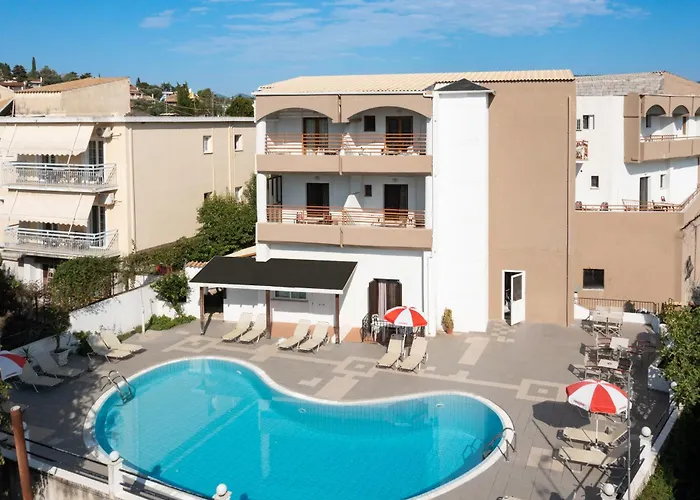 Louvre Otel 3*